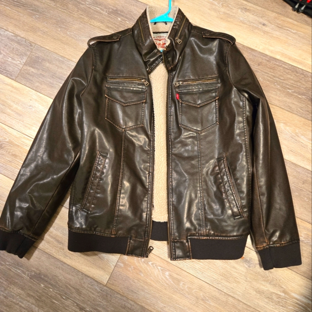 Levi's sherpa/faux leather bomber jacket XL Men